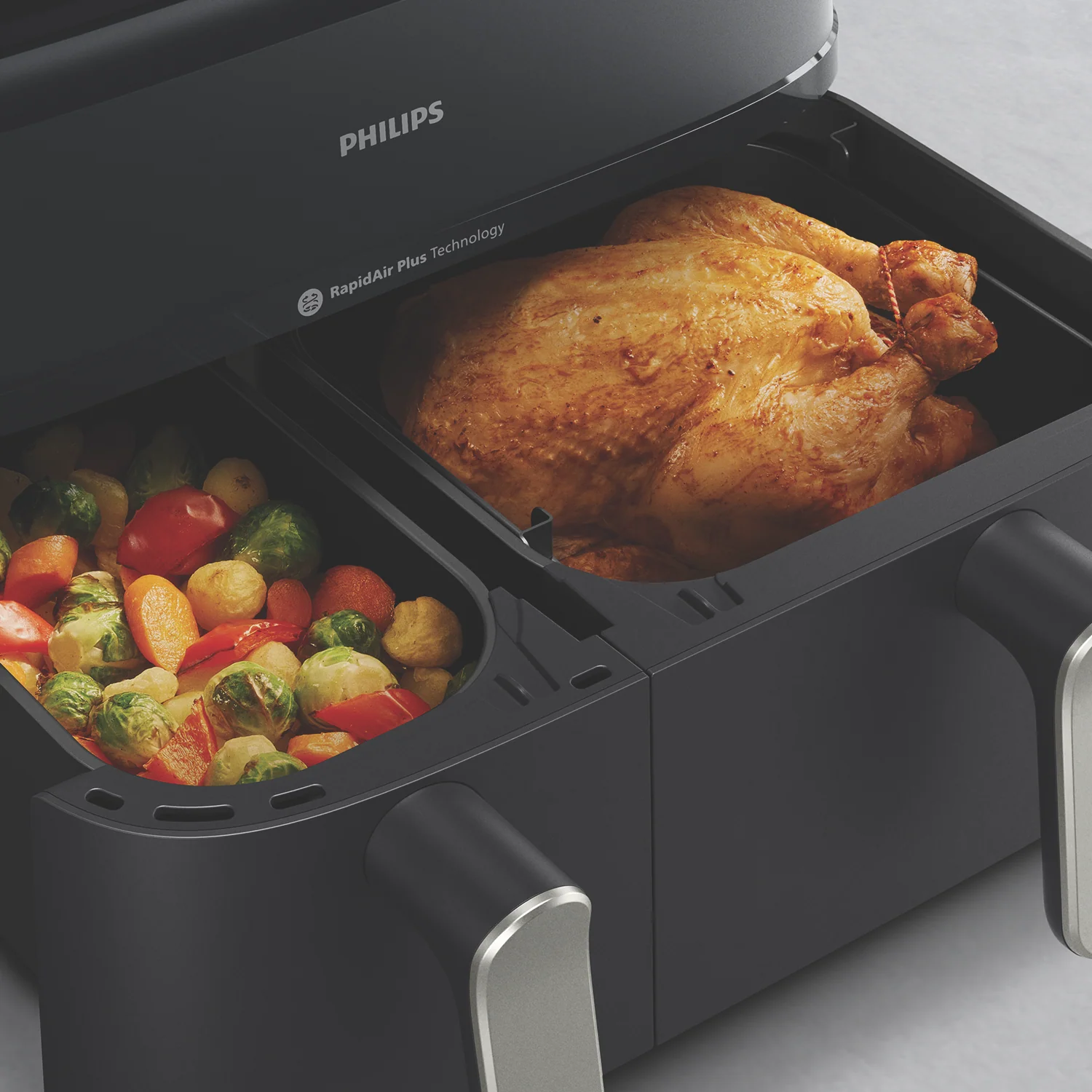 2647-philips-5000-series-9-litre-xxl-dual-basket-steam-airfryer-black-17.webp Philips 5000 Series 9 Litre XXL Dual Basket Steam Airfryer Black